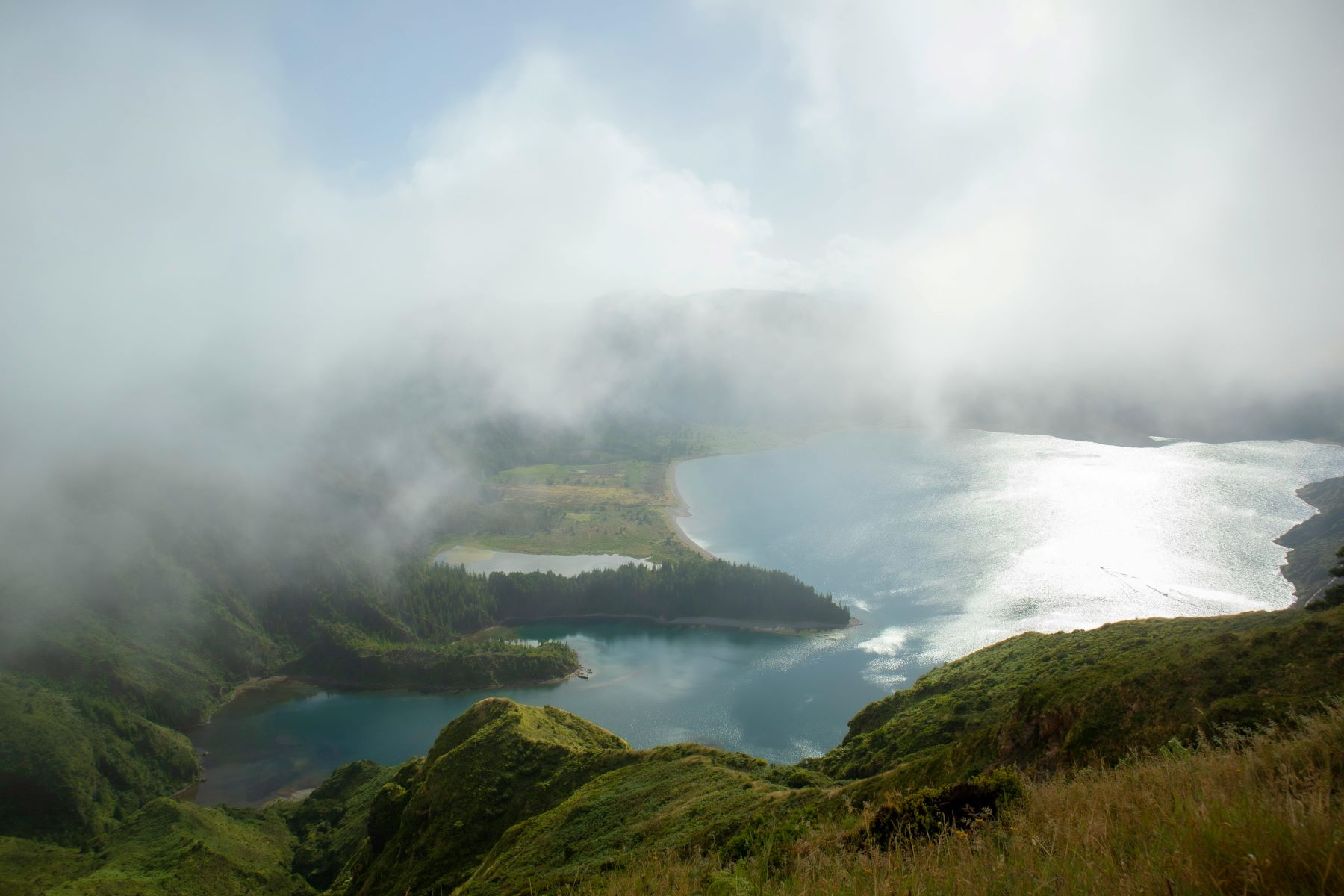 lagoa nublado